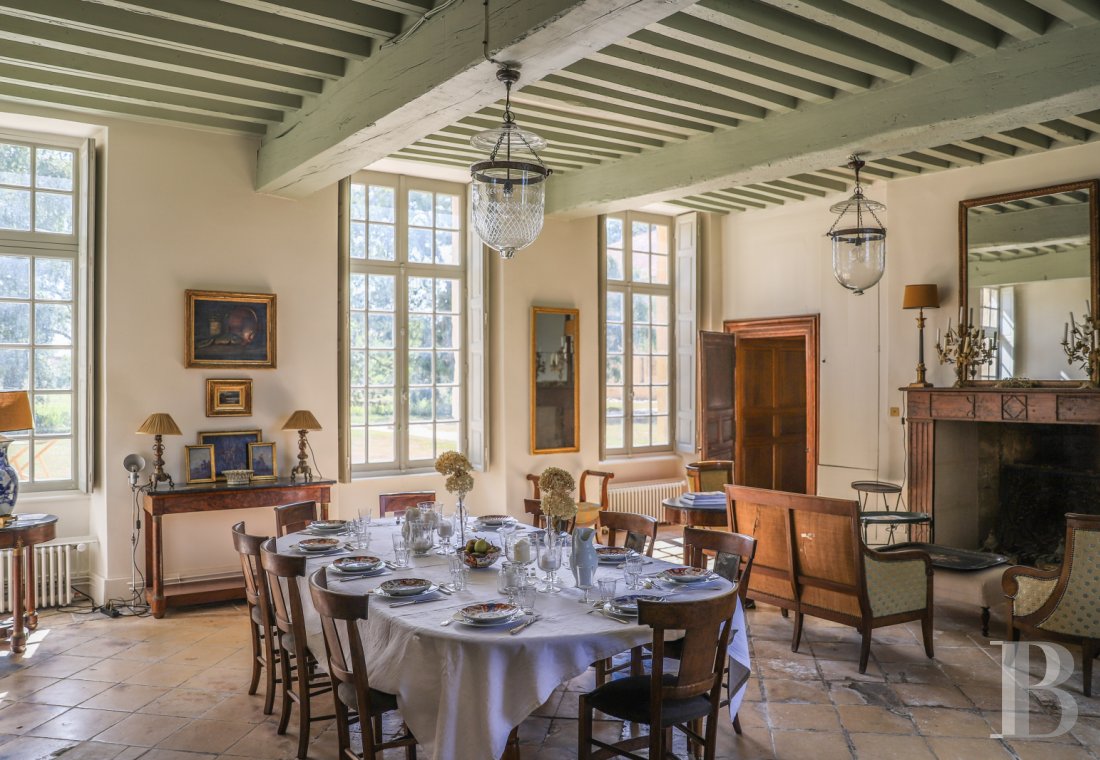 A château and its outbuildings in walled grounds to the north-east of Falaise, in Calvados - photo  n°13